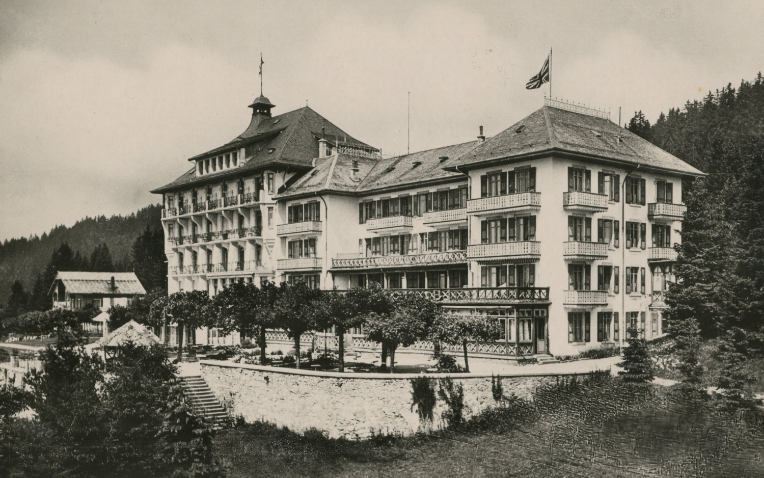 Geschichte grand hotel des rasses les rasses swiss historic hotels 03