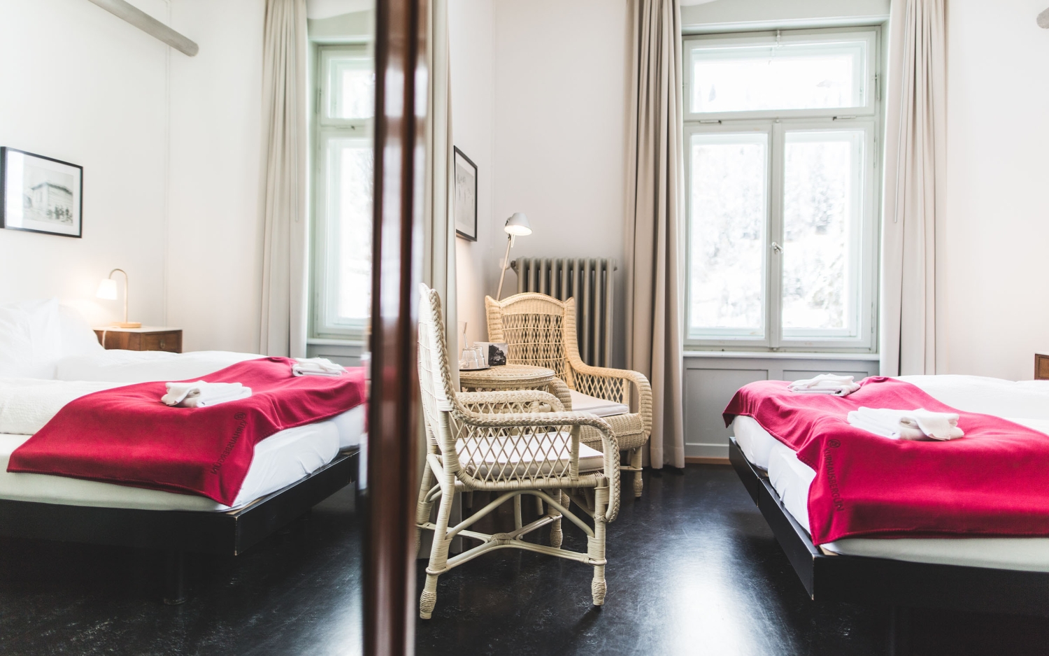Zimmer kurhaus berguen swiss historic hotels 02