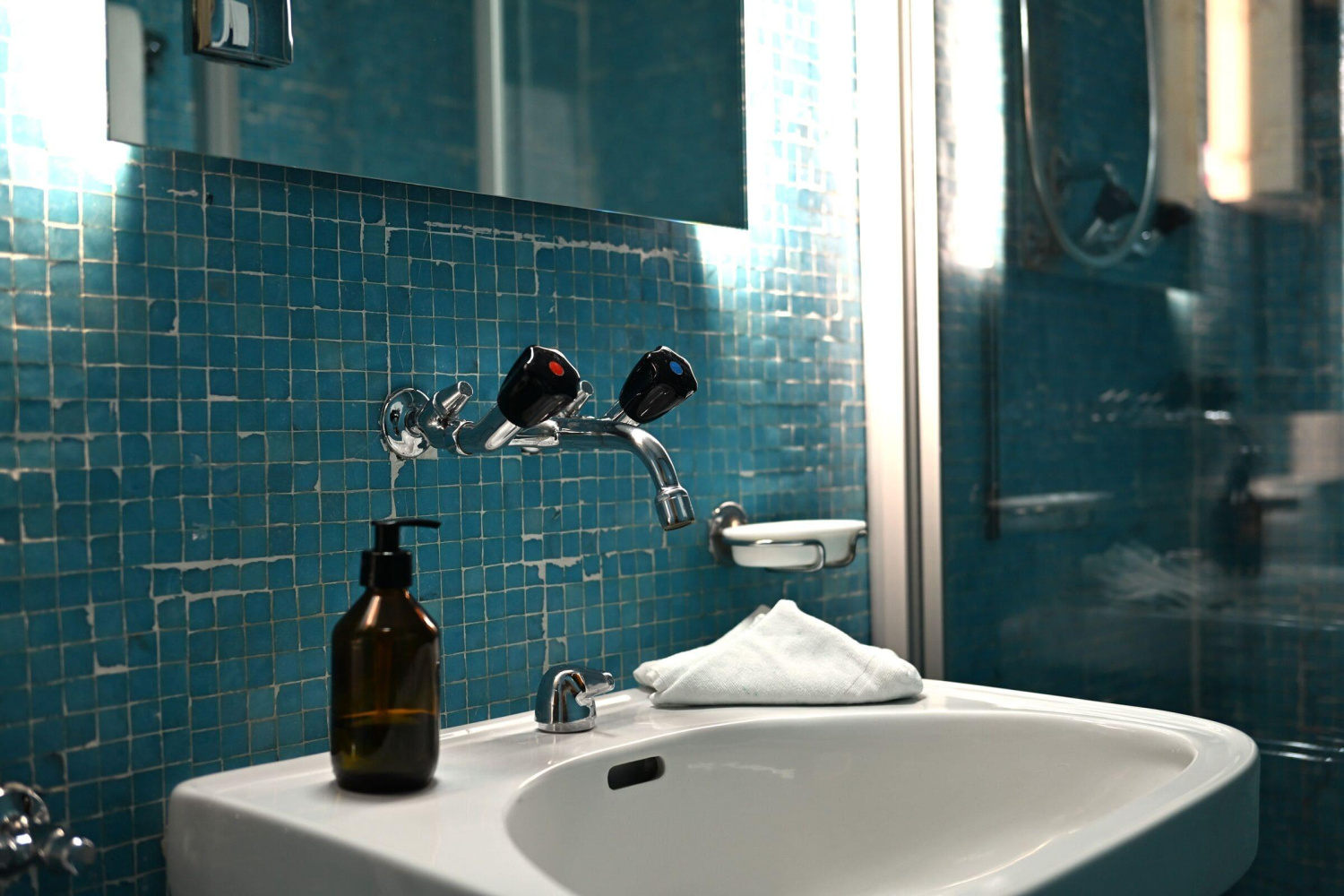 Swisshistorichotels chasa de capol zimmer20