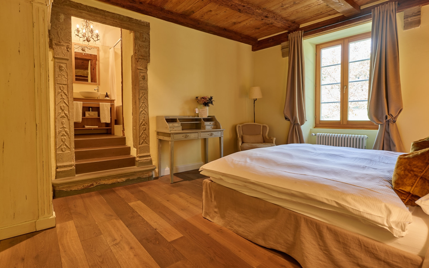 Zimmer chateau salavaux swiss historic hotels 04