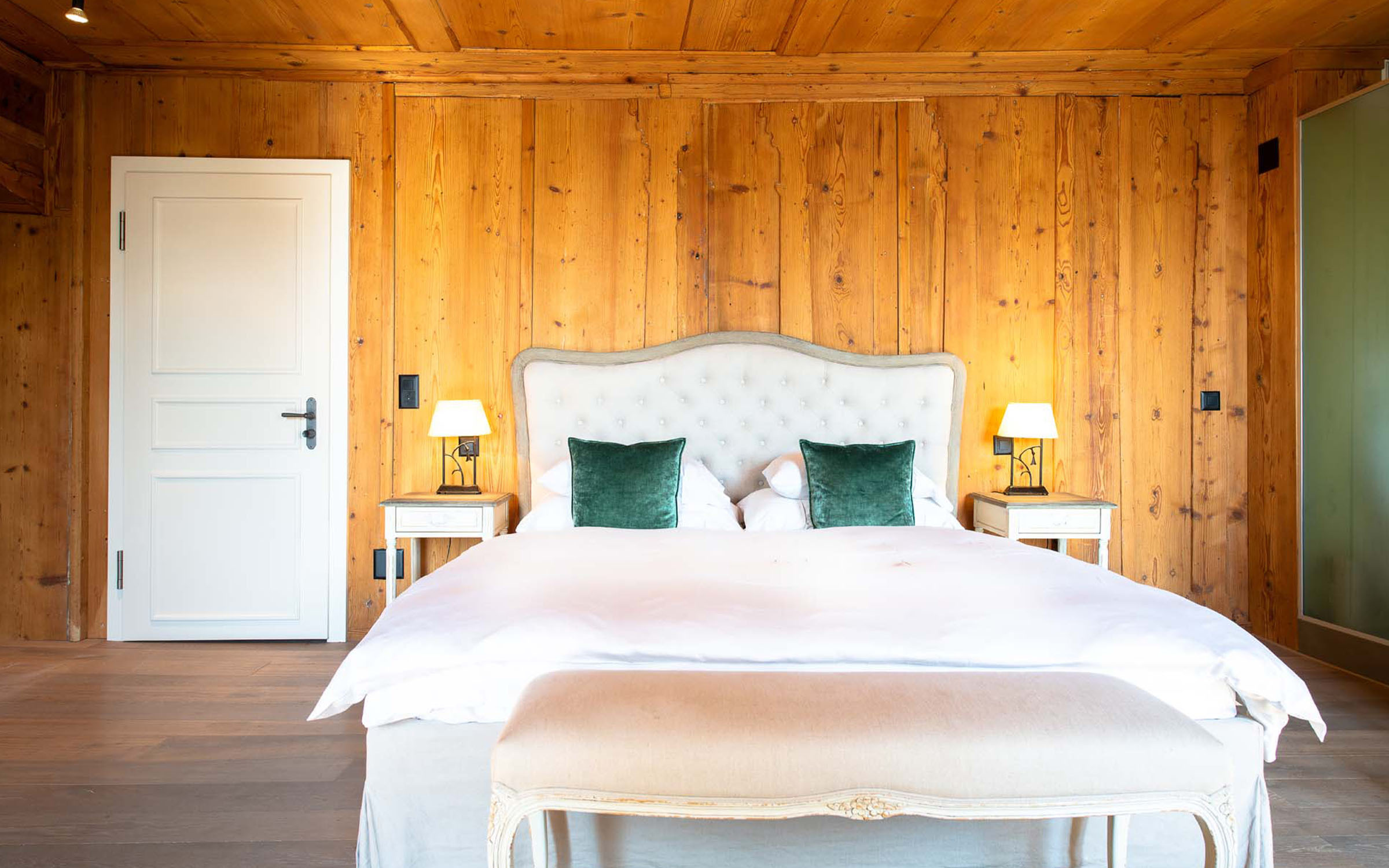 Portrait chateau salavaux swiss historic hotels 08