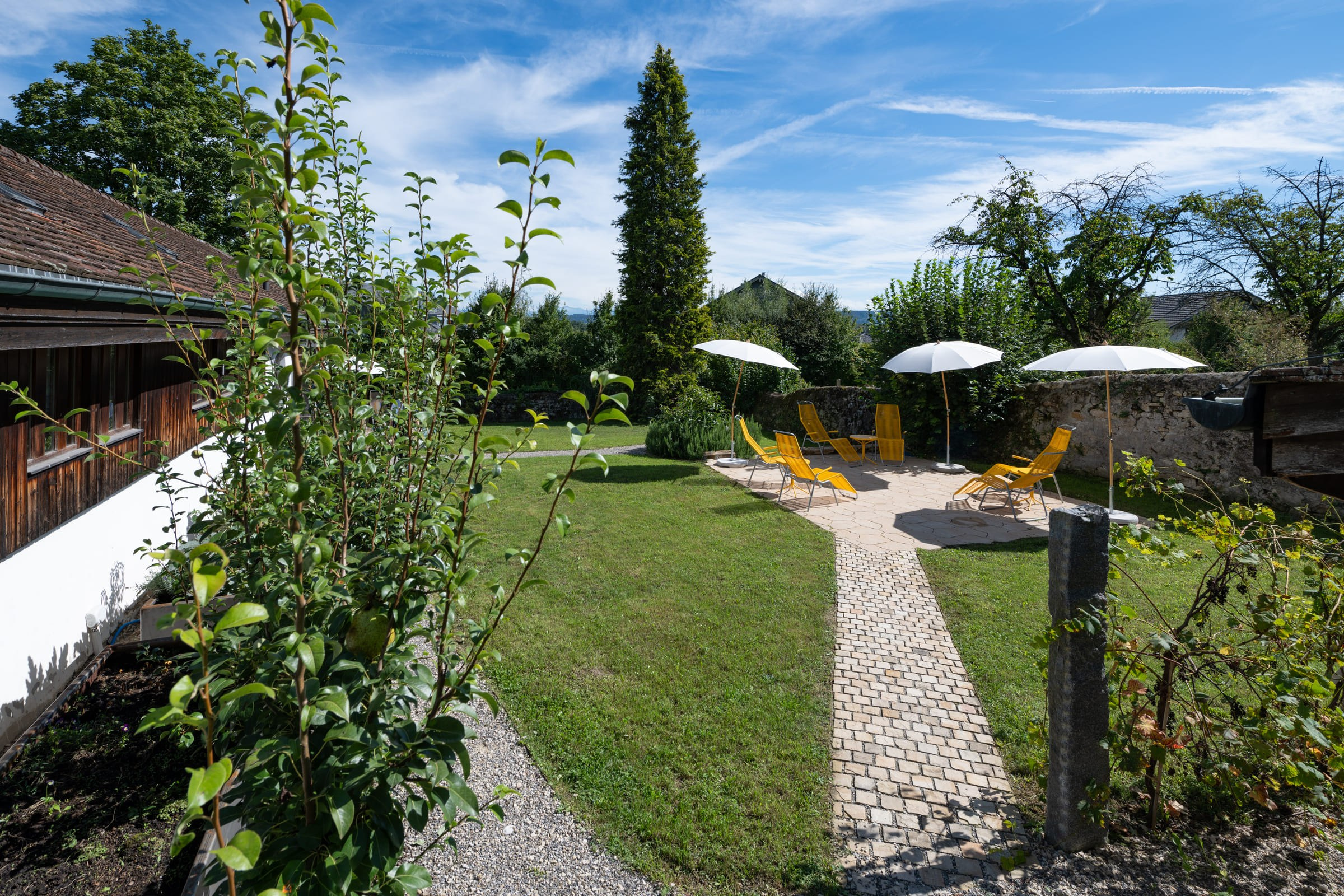 Swisshistorichotels chateau salavaux portrait32