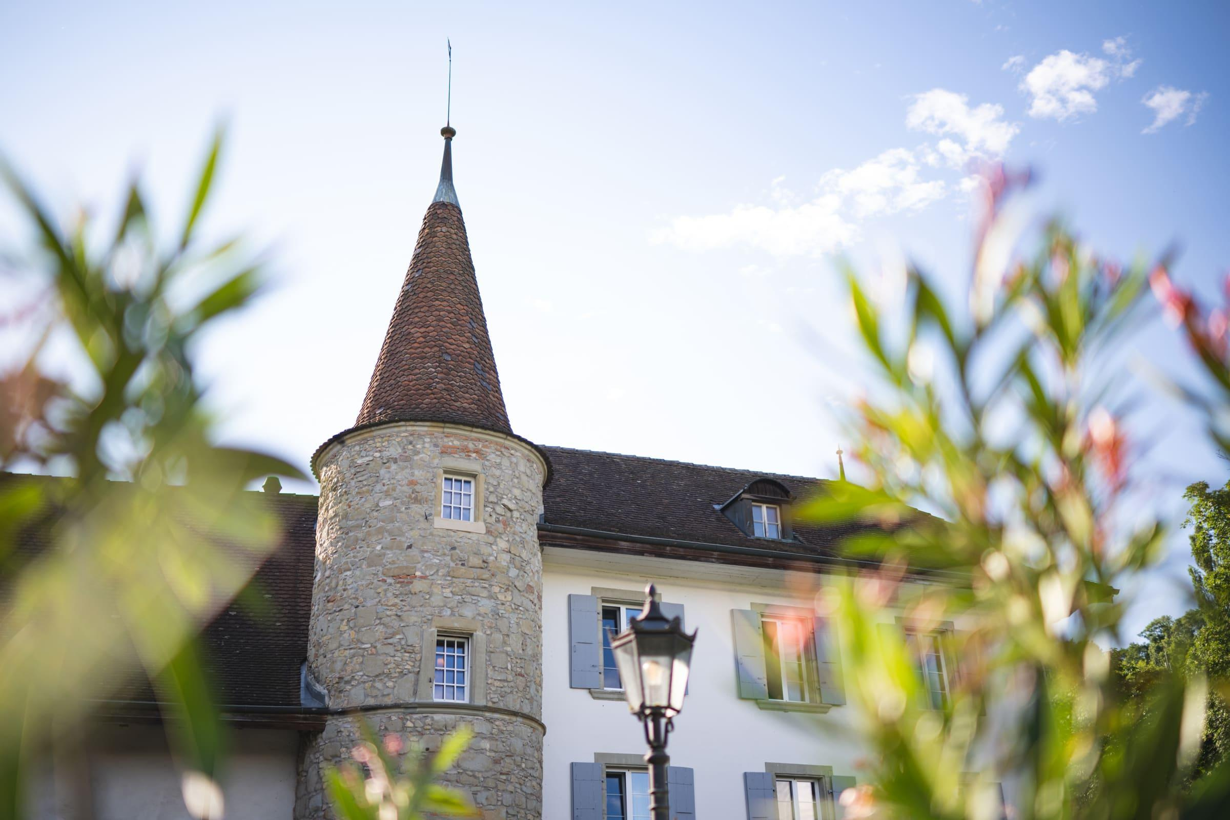 Swisshistorichotels chateau salavaux portrait41