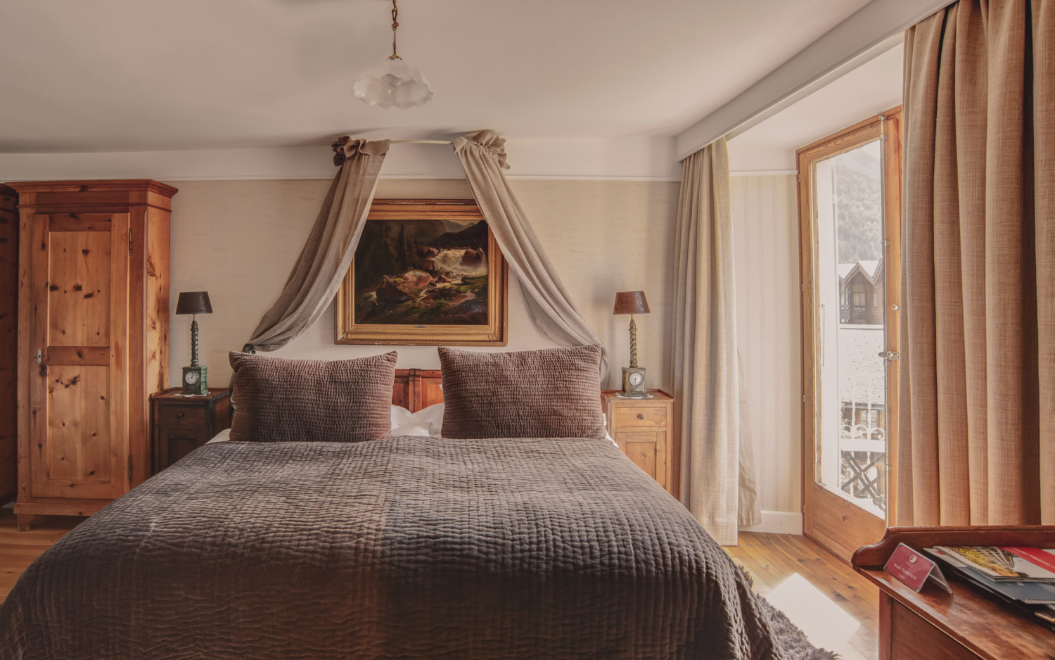 Zimmer hotel bella tola st luc swiss historic hotels 03