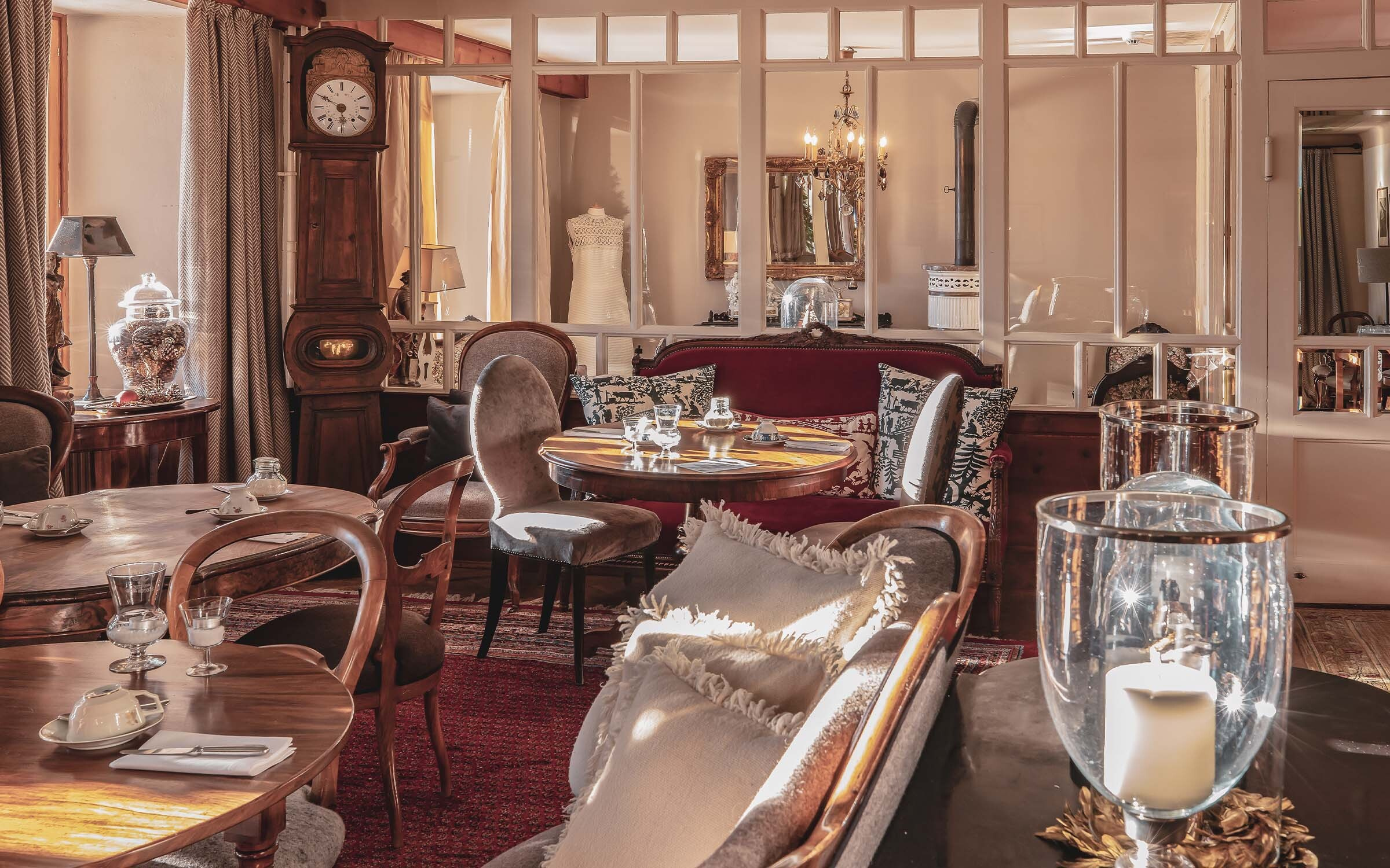 Portrait hotel bella tola st luc swiss historic hotels 06