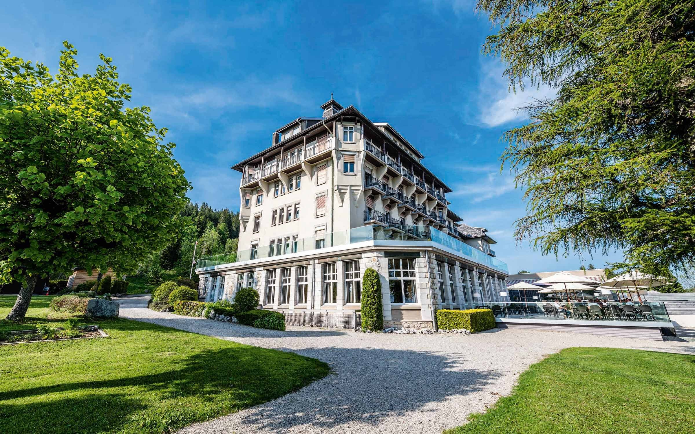 Portrait grand hotel des rasses les rasses swiss historic hotels 01