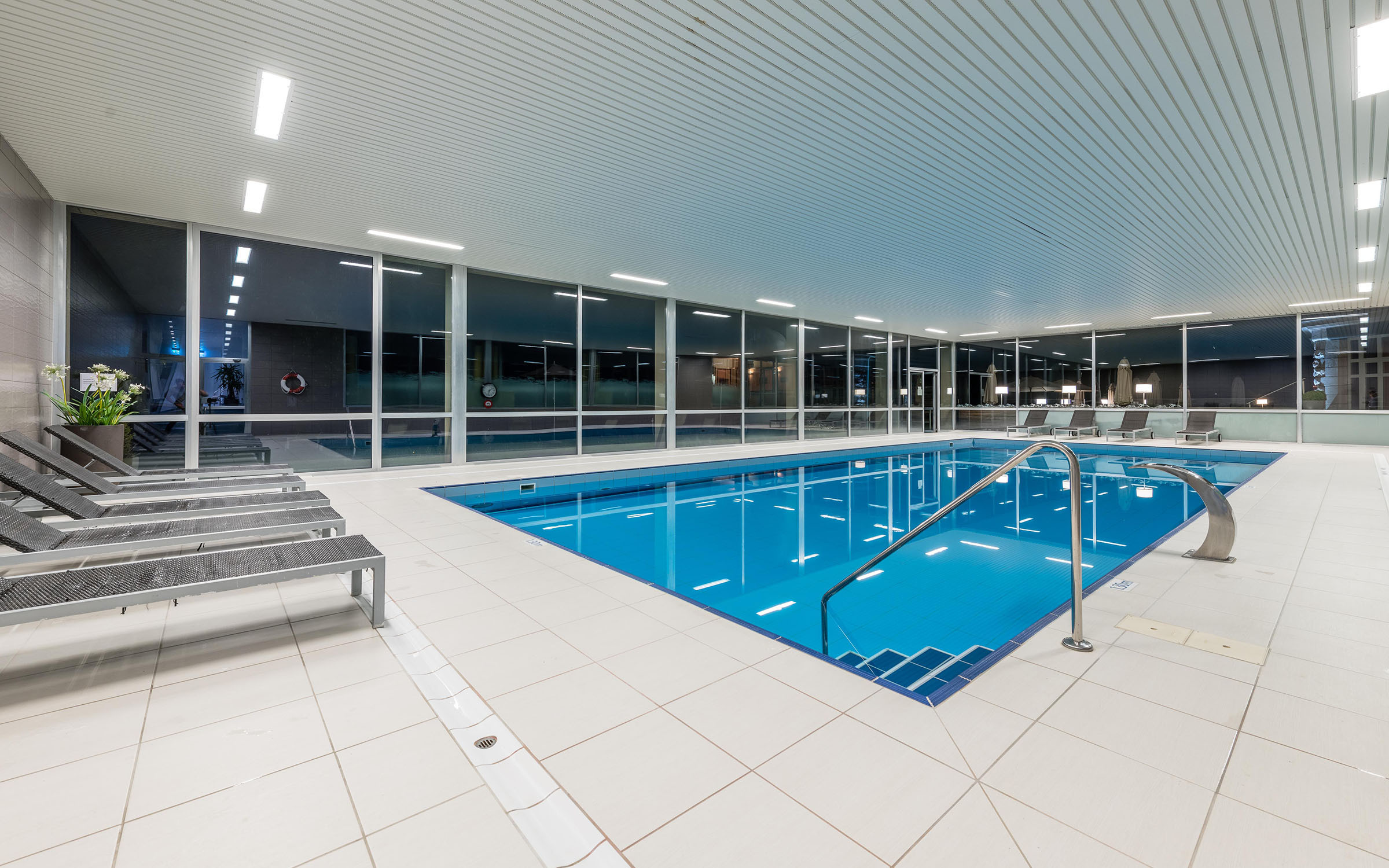 Portrait grand hotel des rasses les rasses swiss historic hotels 04