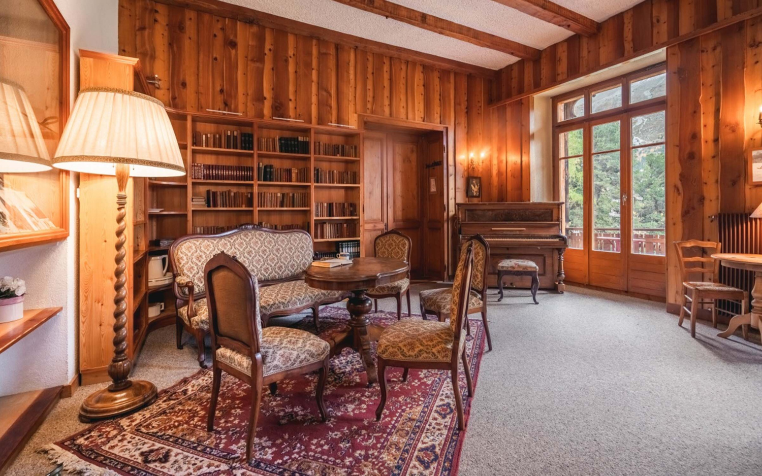 Portrait grand hotel et kurhaus arolla swiss historic hotels 06