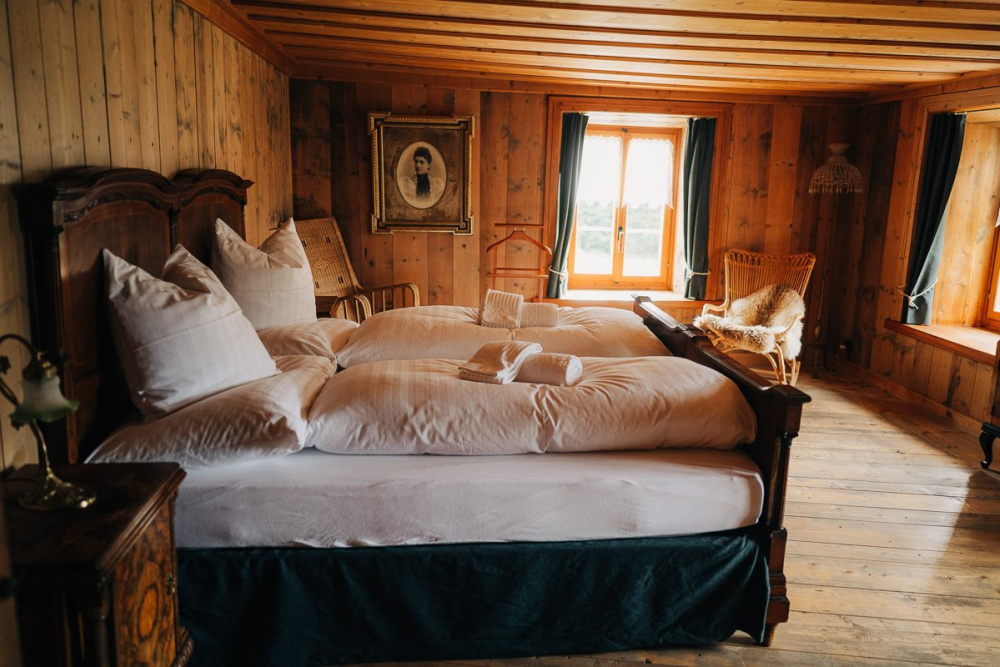 Swisshistorichotels hof zuort4