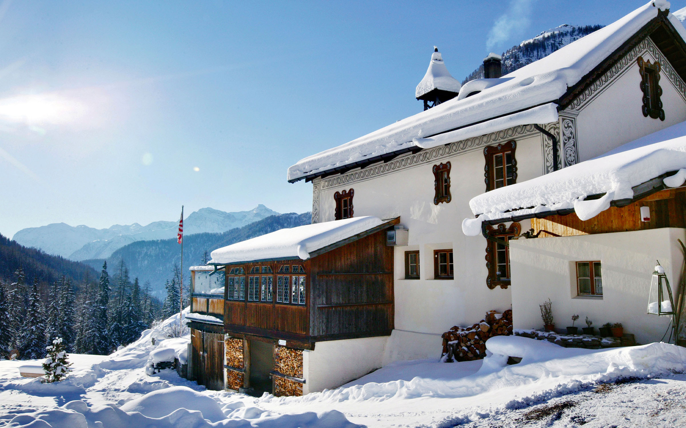 Portrait hof zuort ramosch swiss historic hotels 07