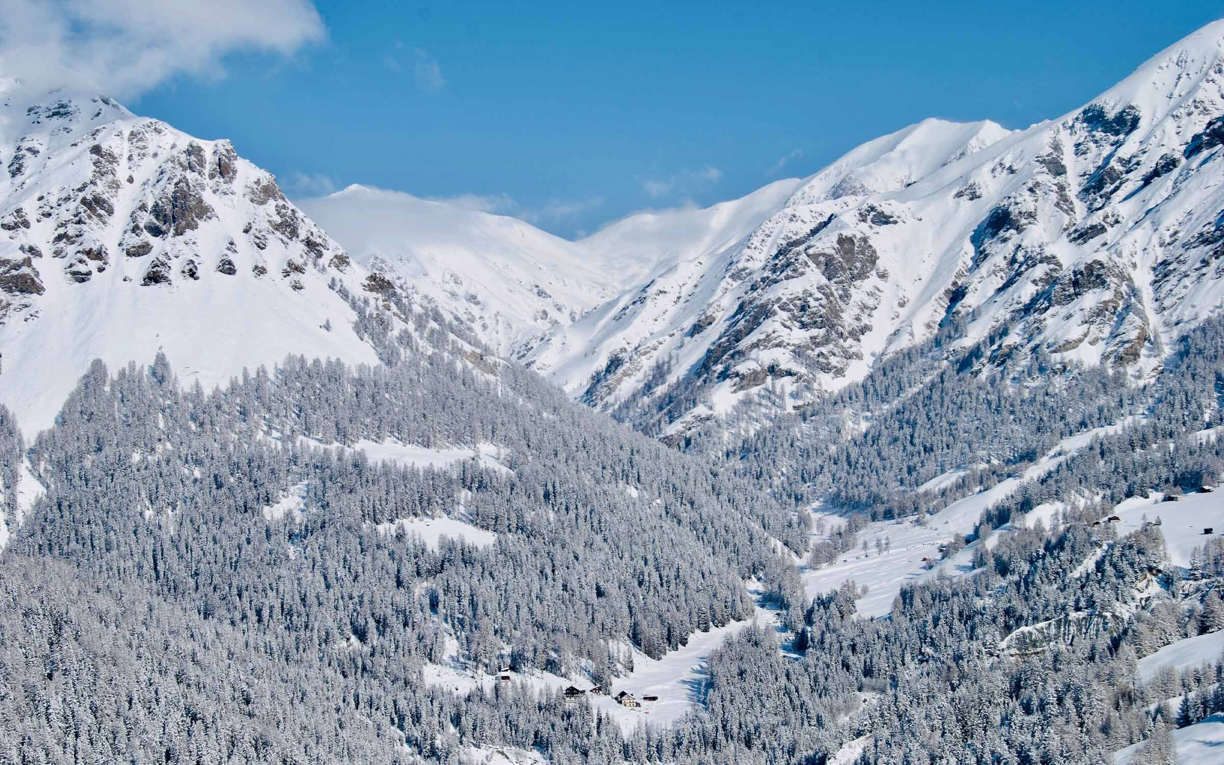 Portrait hof zuort ramosch swiss historic hotels 08