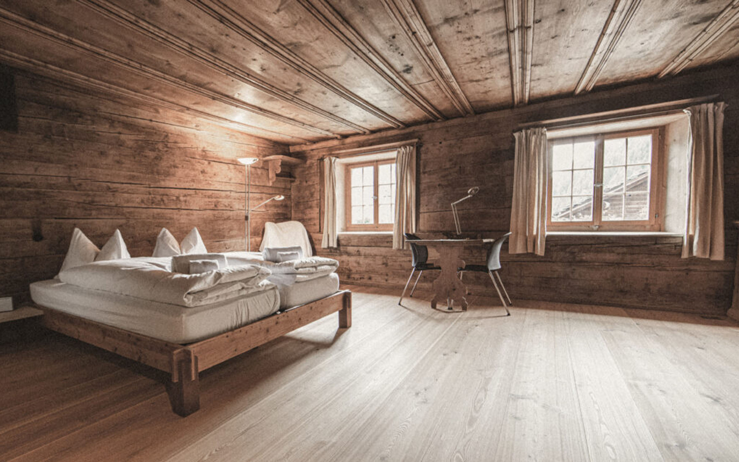 Portrait alte herberge weiss kreuz spuelgen swiss historic hotels 03