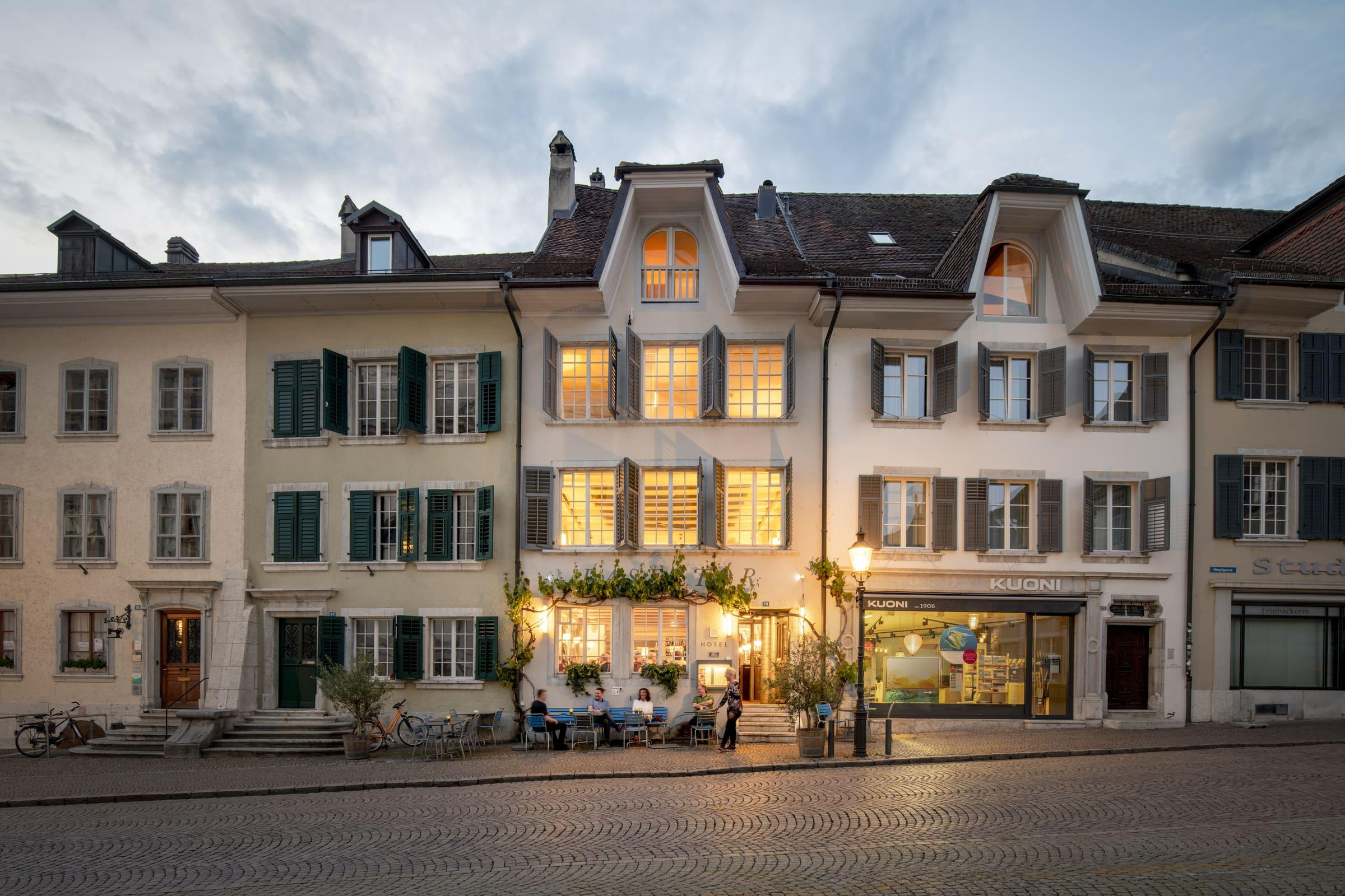 Portrait hotel baseltor swiss historic hotels2