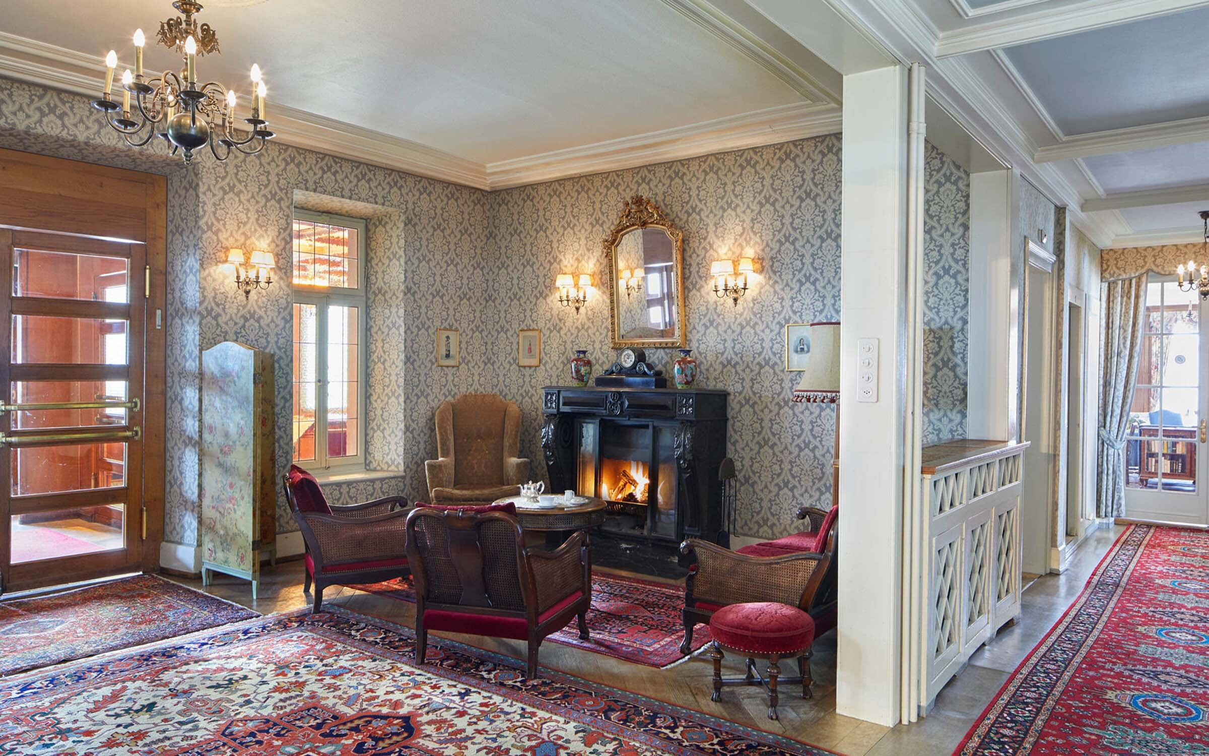 Portrait bellevue des alpes kleine scheidegg swiss historic hotels 04