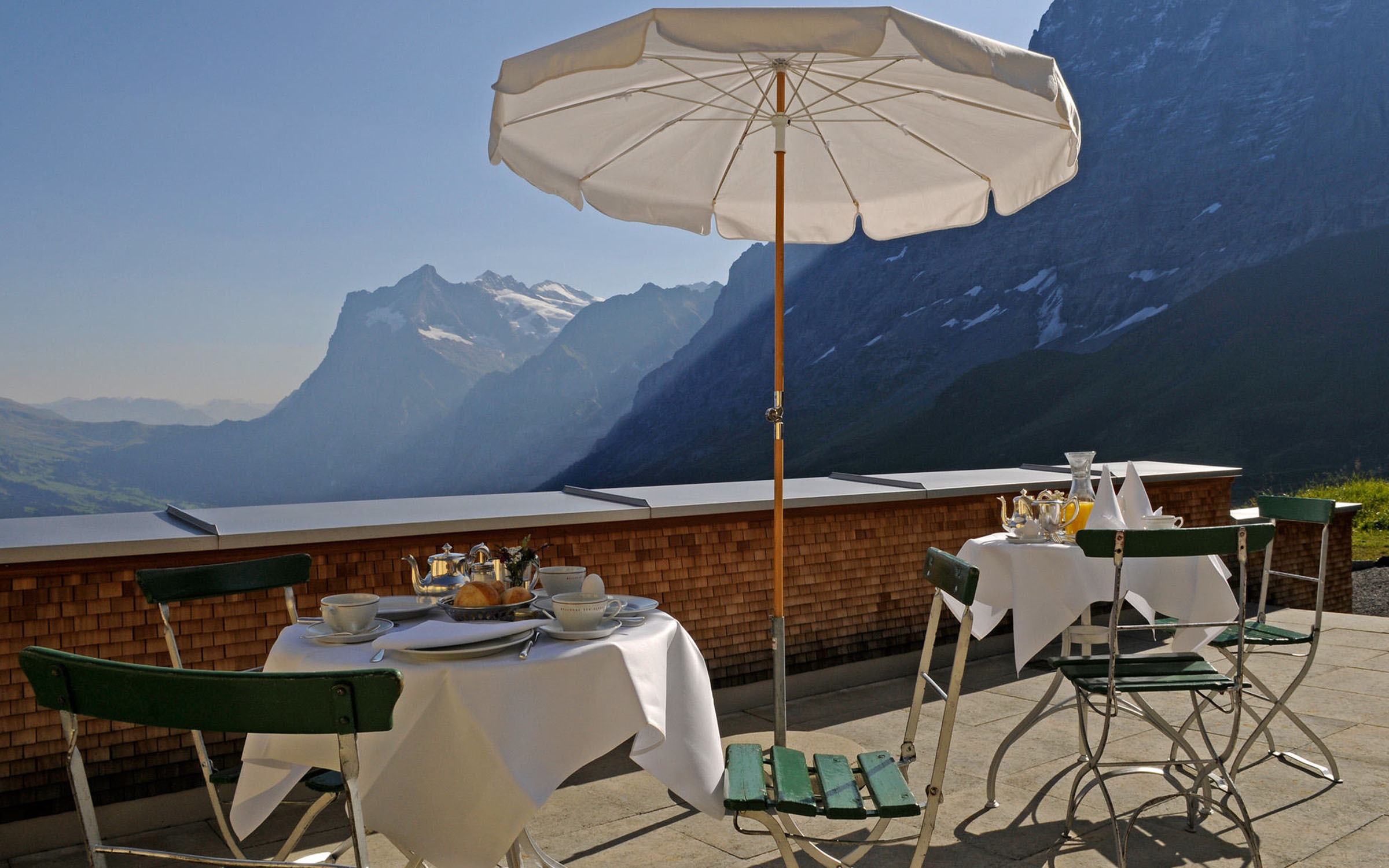 Portrait bellevue des alpes kleine scheidegg swiss historic hotels 07