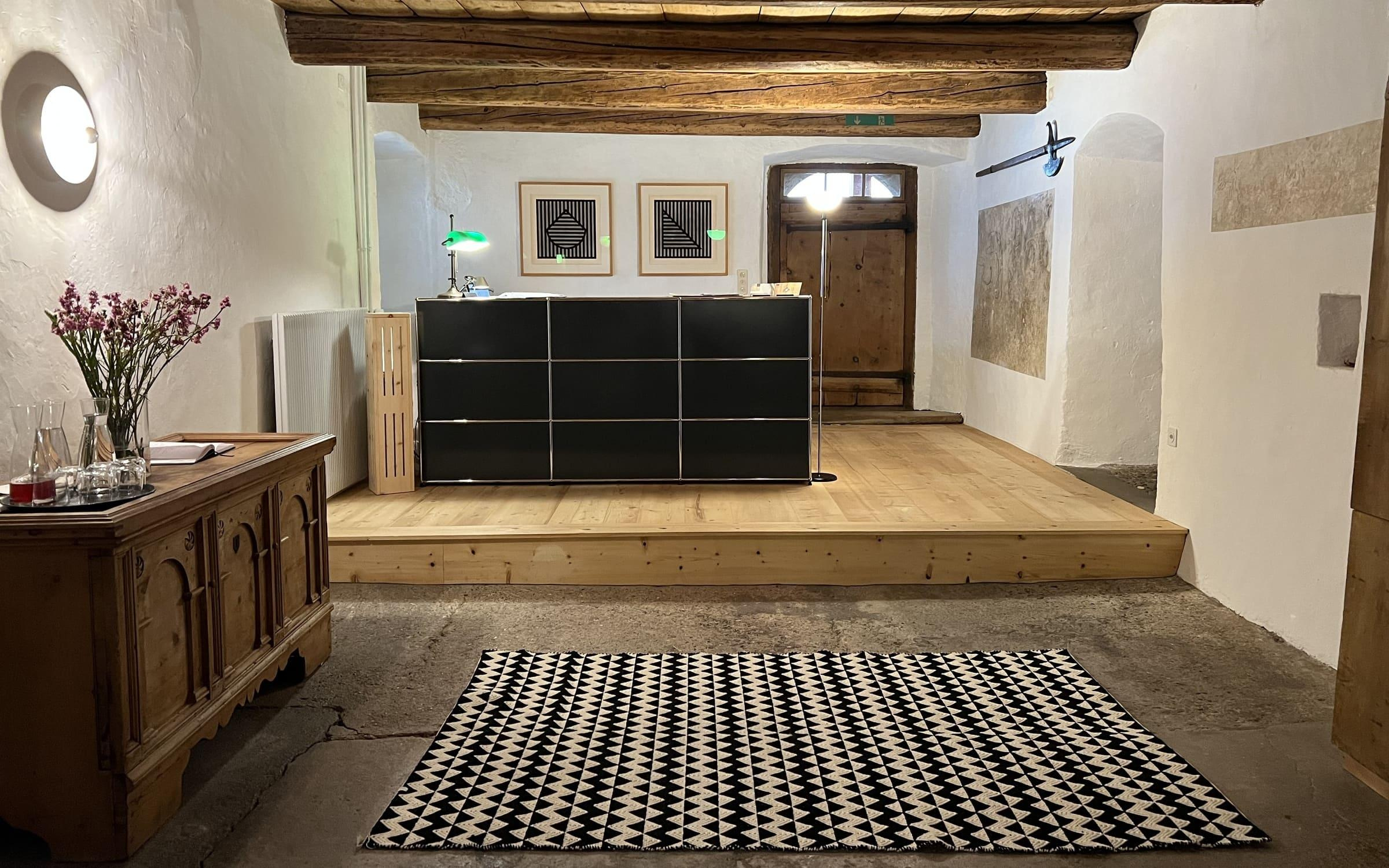 Portrait Hotel Chalavaina Swiss Historic Hotels 03