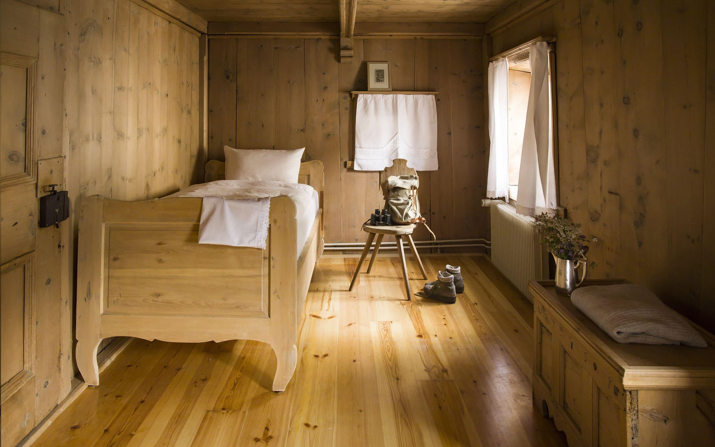 Portrait Hotel Chalavaina Swiss Historic Hotels 07