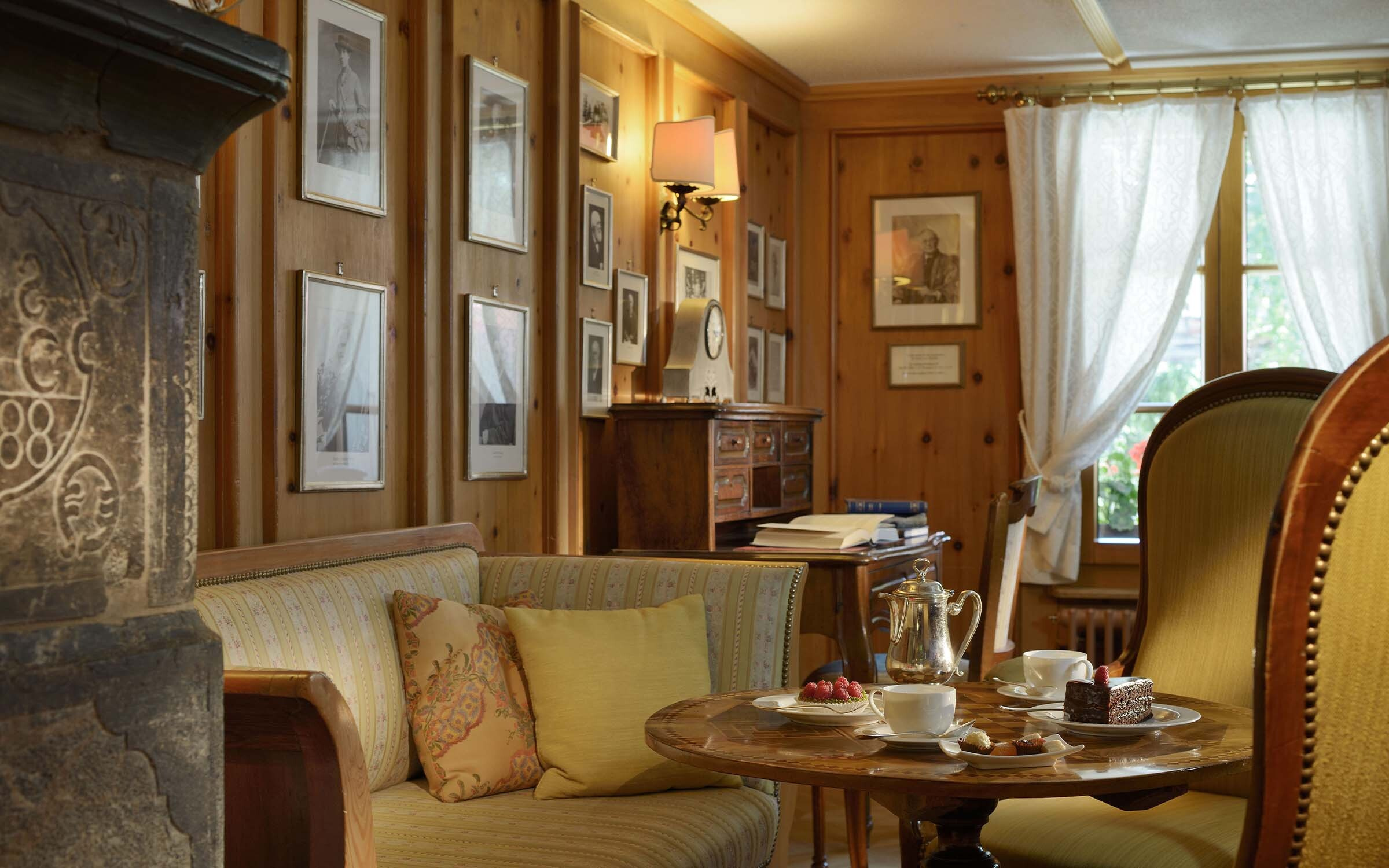 Portrait hotel monte rosa zermatt swiss historic hotels 05