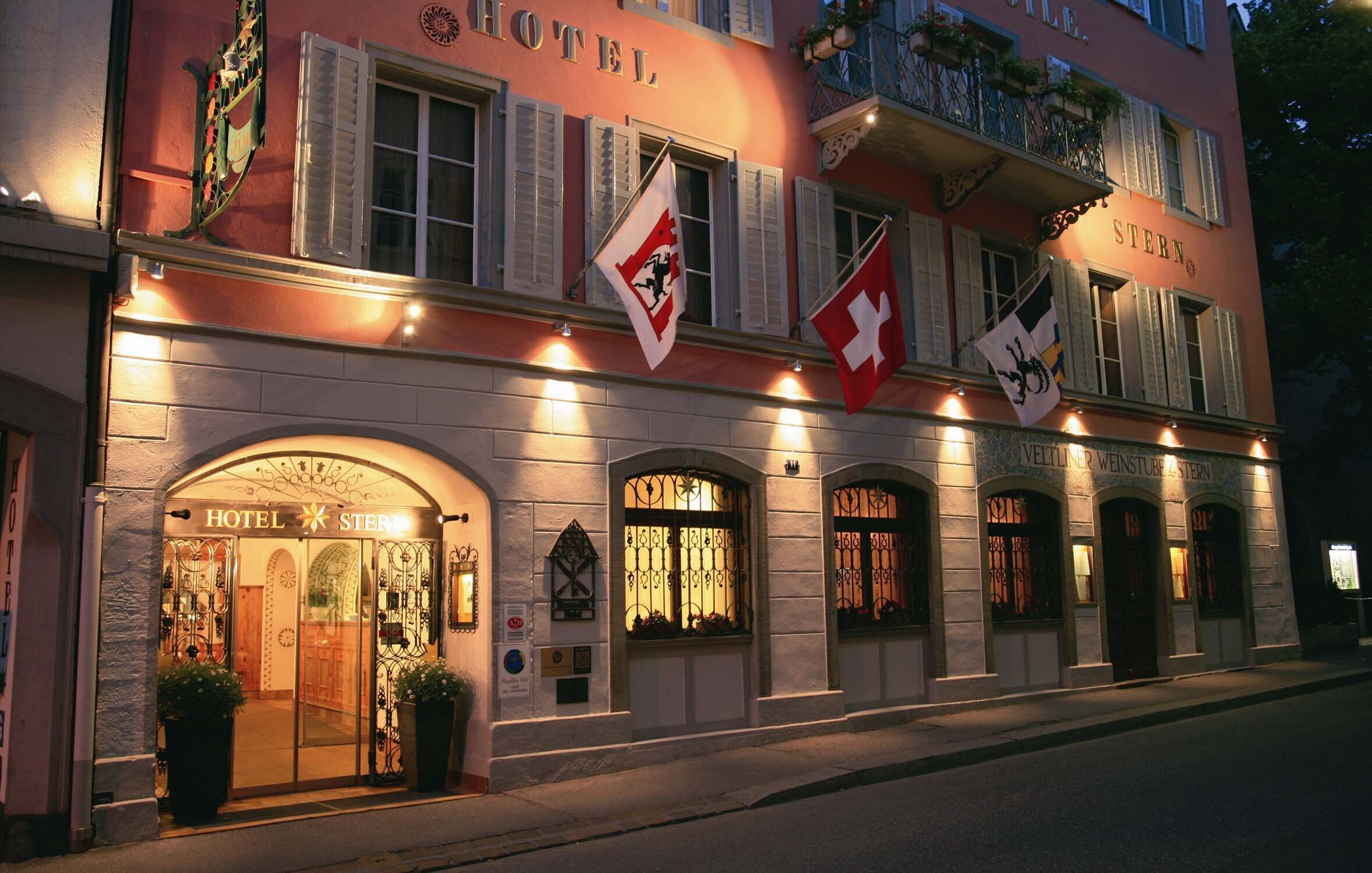 Portrait hotel stern chur swiss historic hotels 02