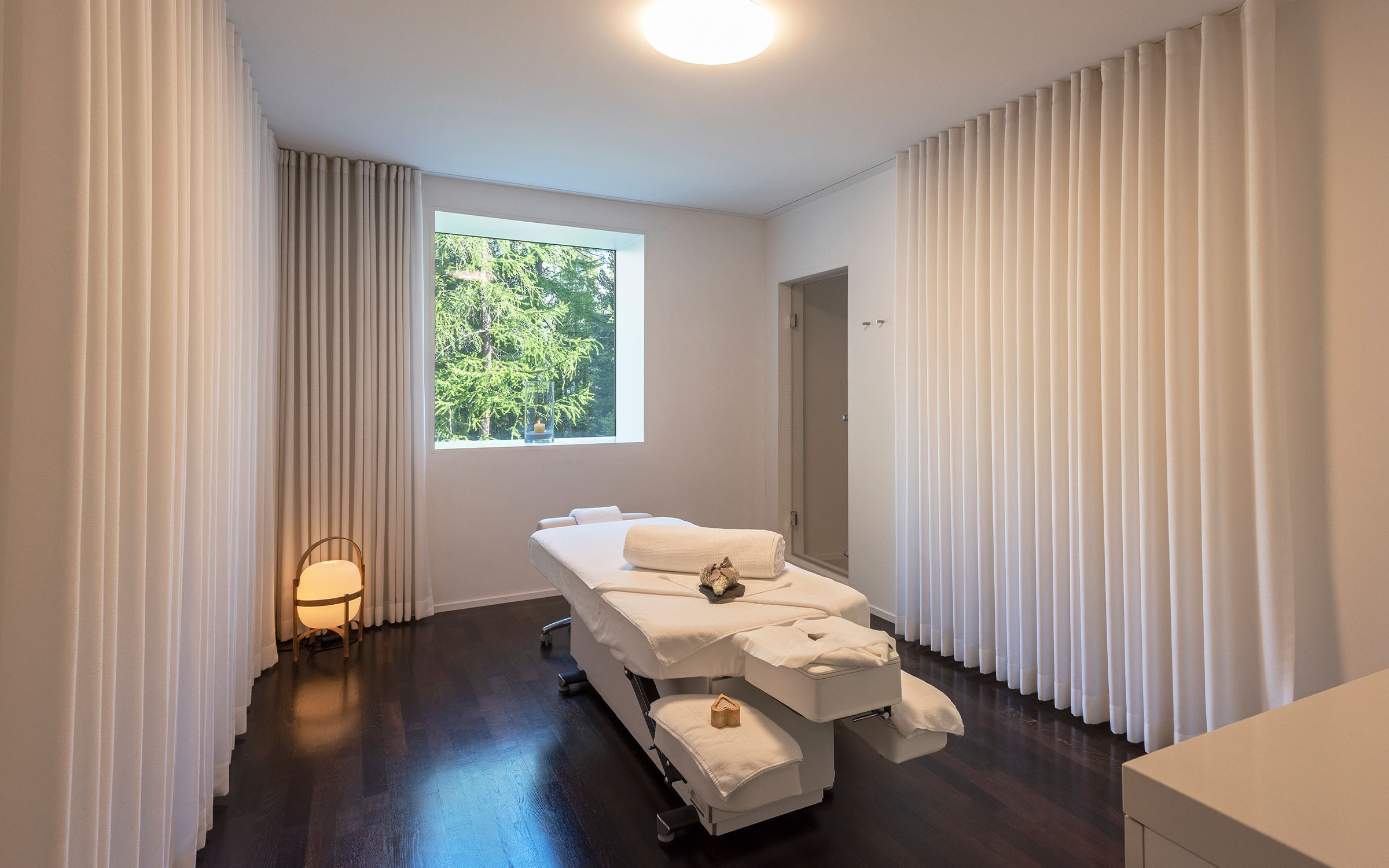 Portrait hotel waldhaus sils swiss historic hotels 08