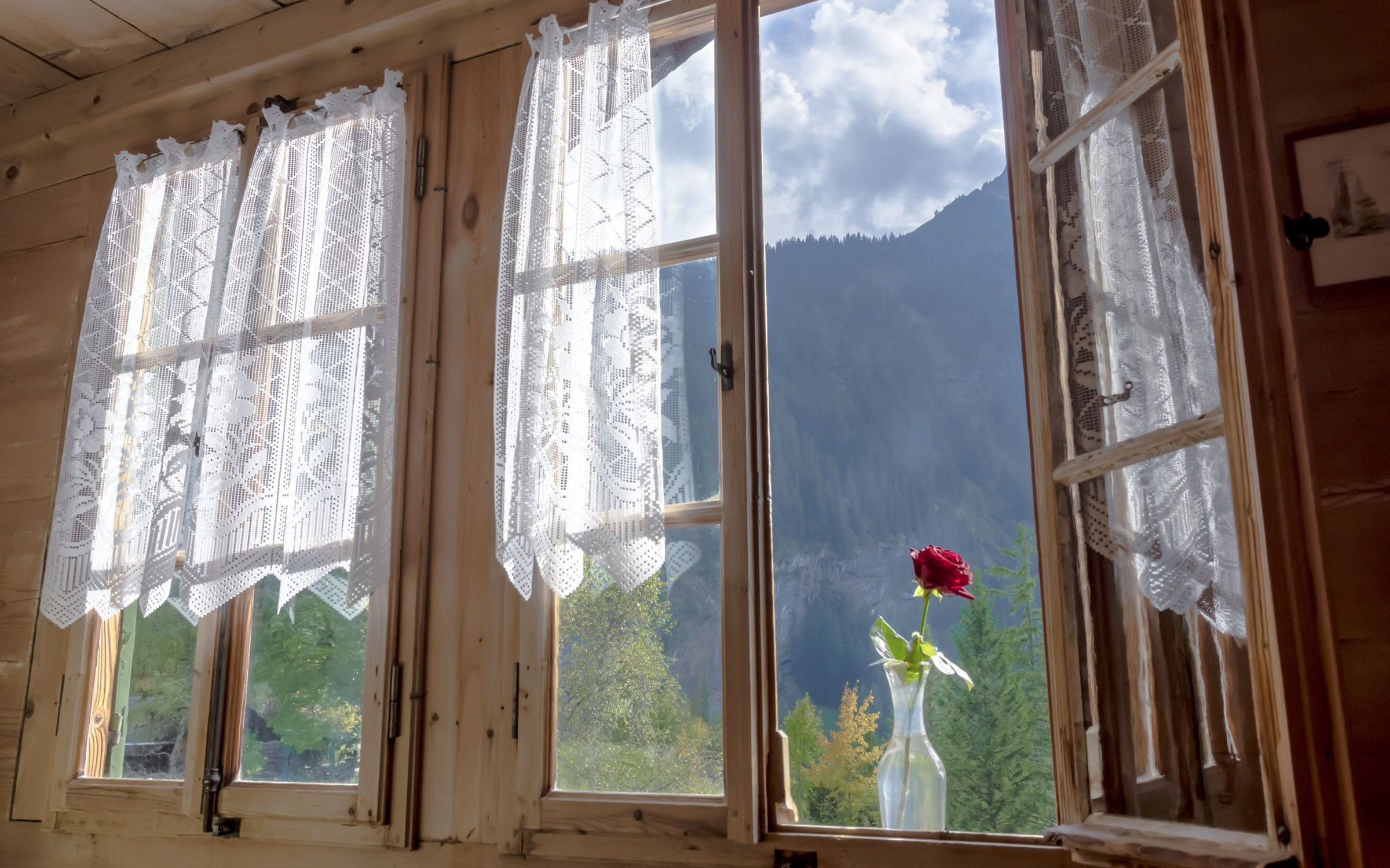 Portrait hotel pension waldrand pochtenalp kiental swiss historic hotels 07