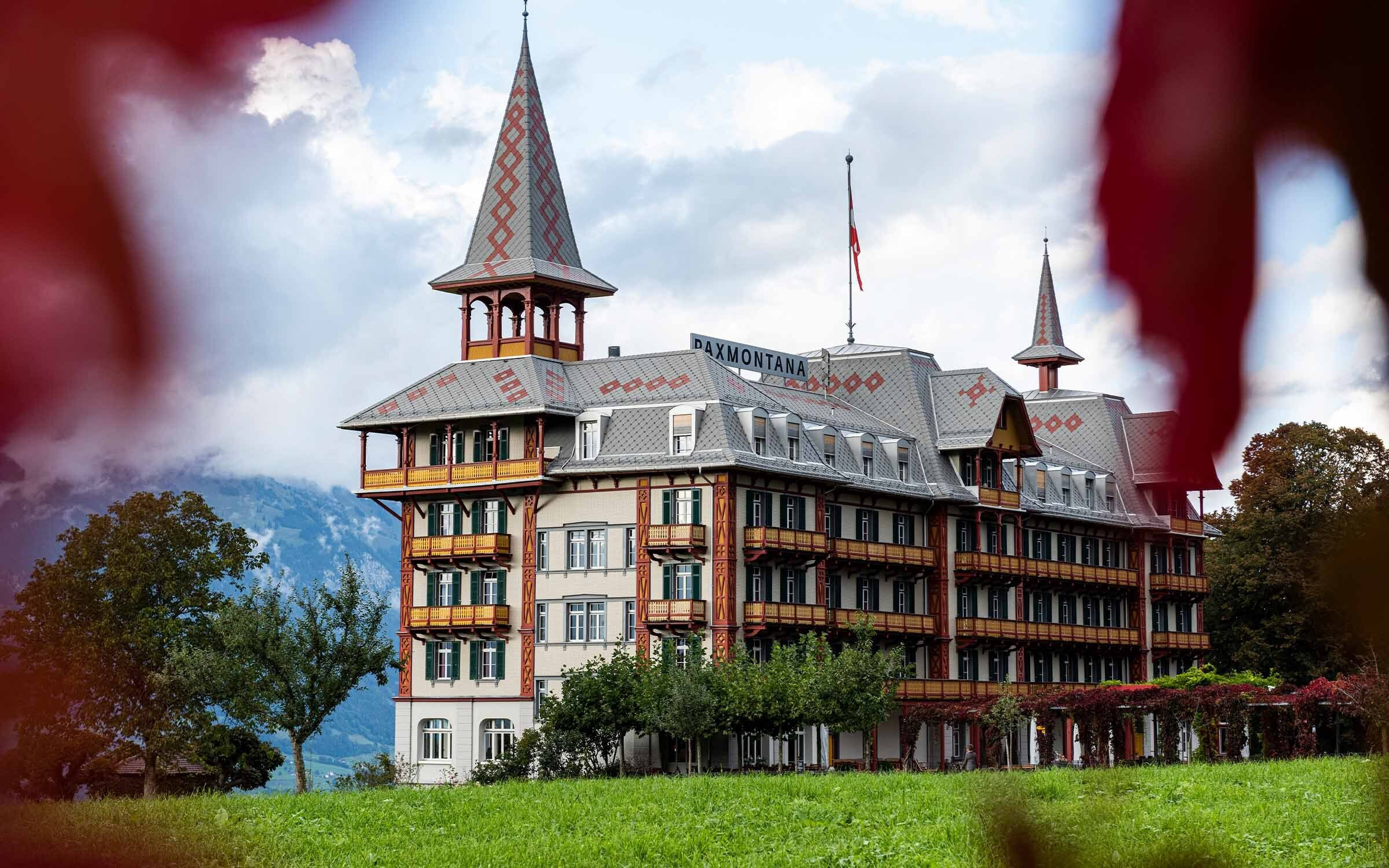 Portrait hotel paxmontana flueli ranft swiss historic hotels 11