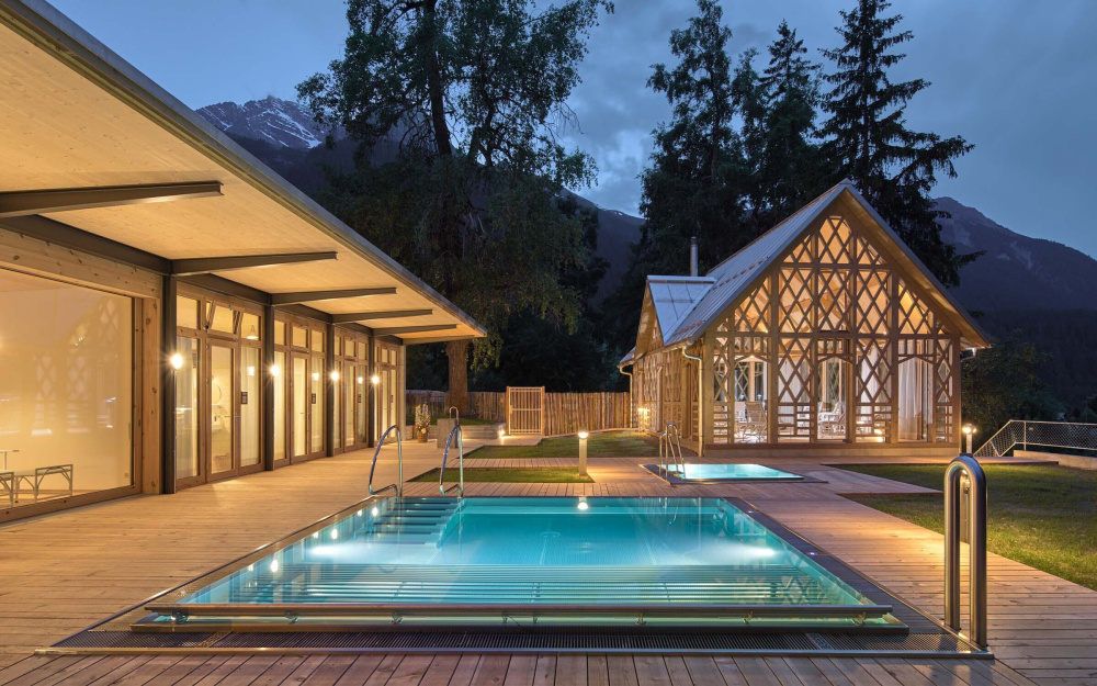 Portrait kurhaus berguen swiss historic hotels 07