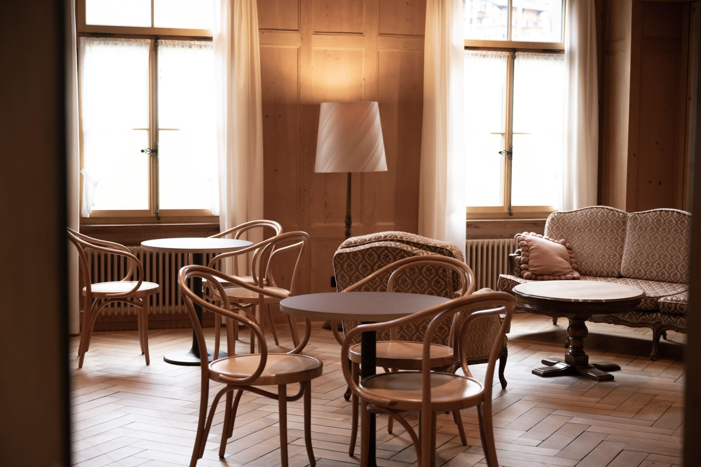 Portrait hotel kurhaus fluehli swiss historic hotels 07