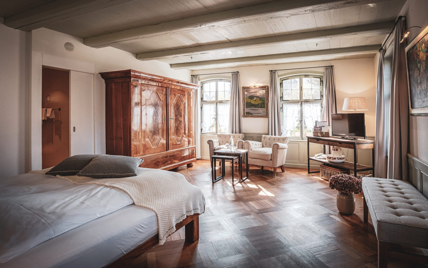 Romantik Hotel Baeren Swiss Historic Hotels Zimmer 1